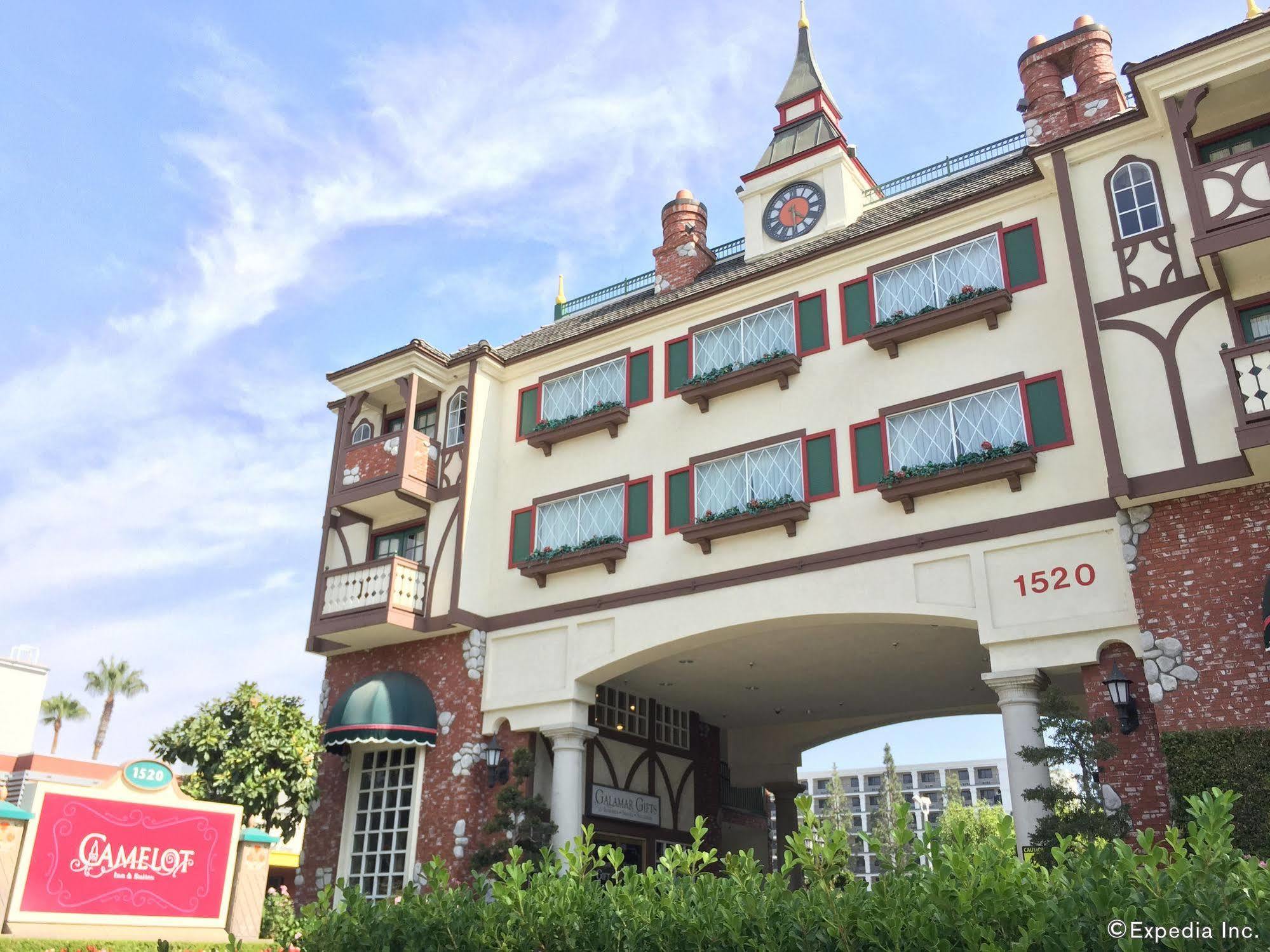 Anaheim Camelot Inn & Suites Exterior photo